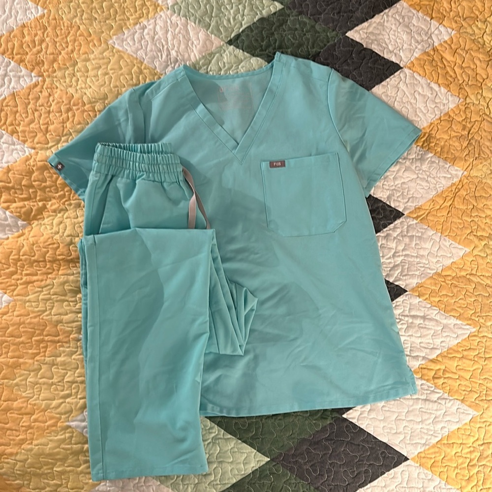 Figs Fresh Aqua Scrub Set - M